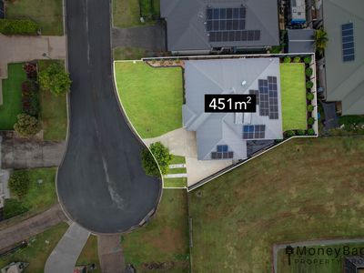 8 Ferry Place, Logan Village