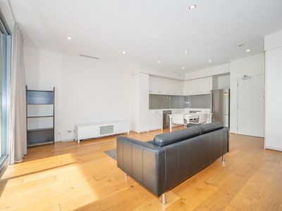 210 / 2 Rutland Avenue, Lathlain