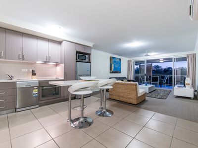 8 / 14 Waterson Way, Airlie Beach