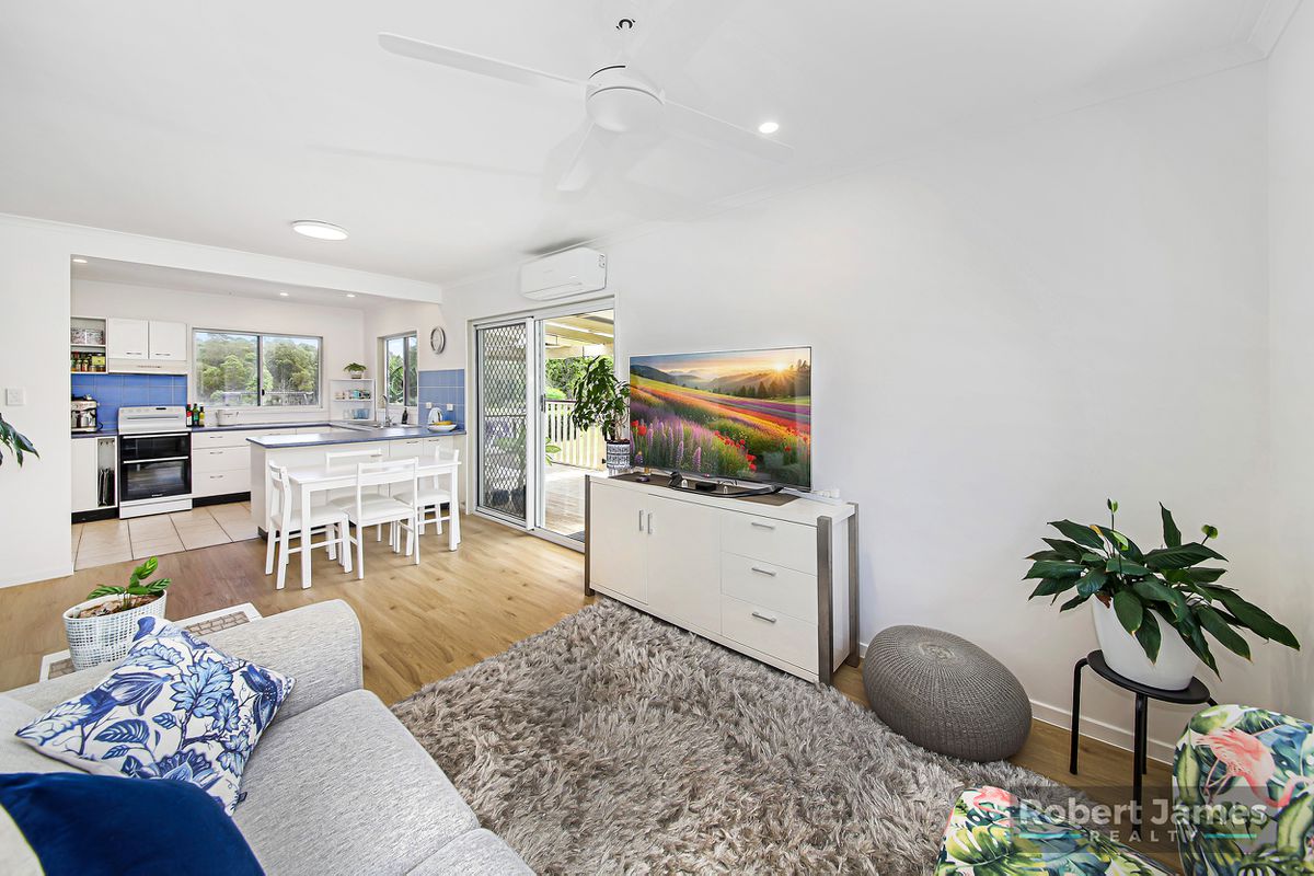 69 Green Gate Road, Cooroibah