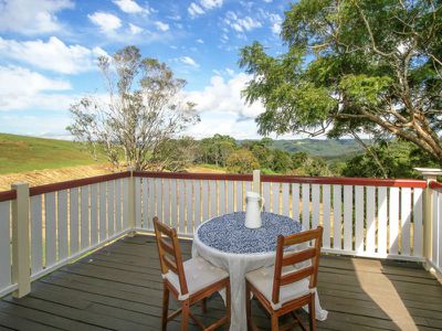 238 Western Avenue, Montville