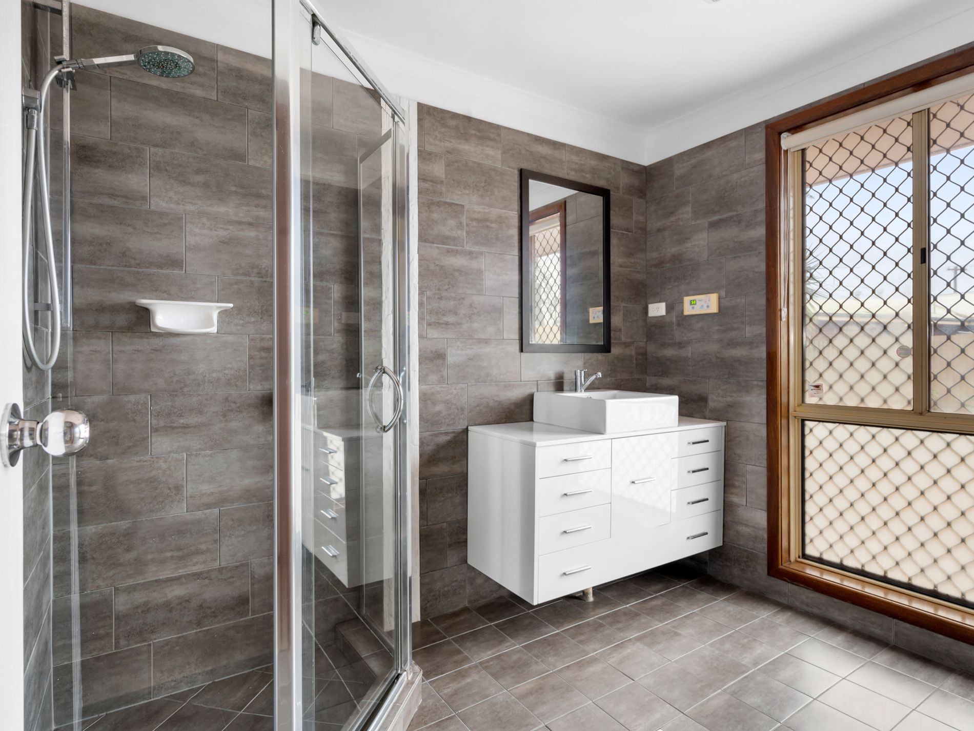 3 Trythall Place, Hannans