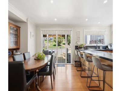 12 Strahan Road, Newstead