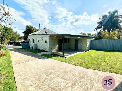35 Kline Street, Weston