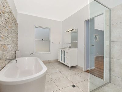 15 / 43-45 Western Avenue, Montville