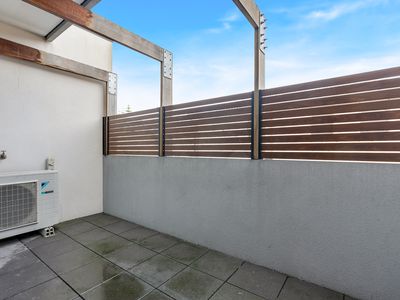 102 / 27 Jasper Road, Bentleigh