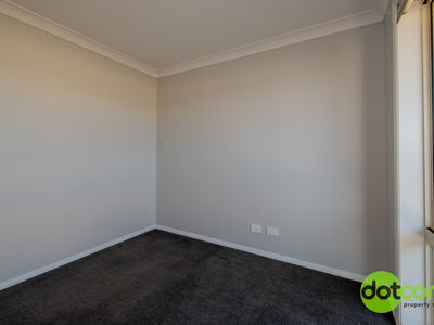 27 Hindmarsh Esplanade, Dubbo