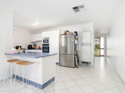 1 SLICE COURT, Wodonga