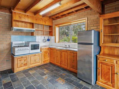 5190 Channel Highway, Gordon