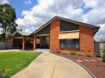 10 Mentor St, Seymour