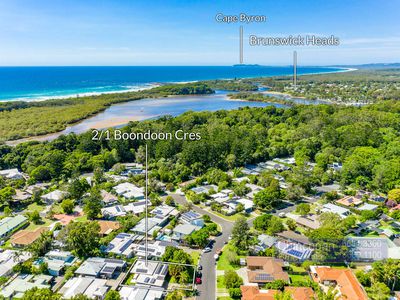 2 / 1 Boondoon Crescent, Ocean Shores
