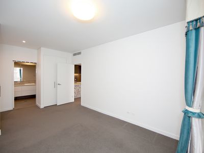 319 / 8 Grattan Close, Forest Lodge