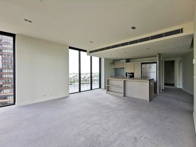 906 / 9 Waterside Place, Docklands