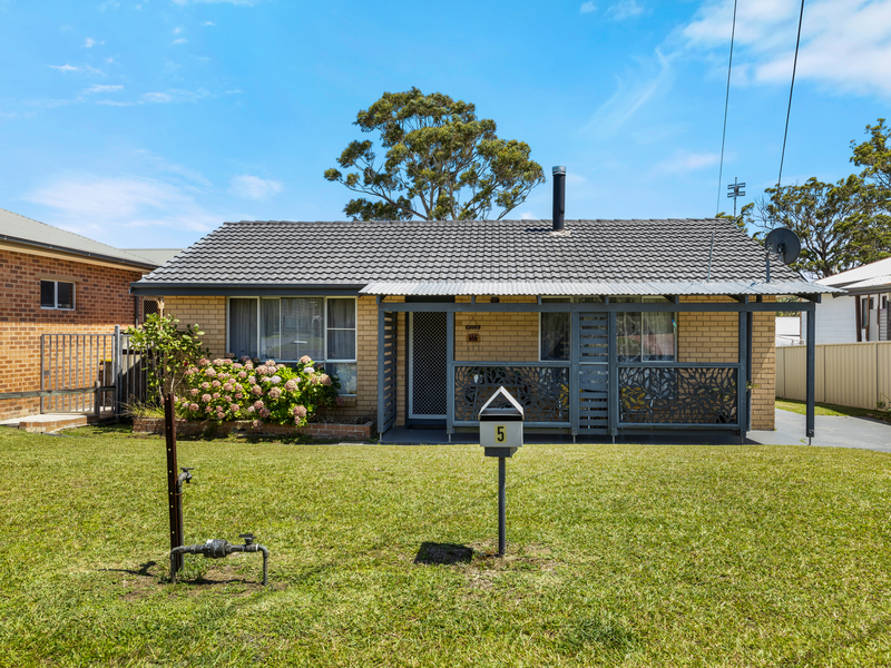 5 Gibson Crescent, Sanctuary Point