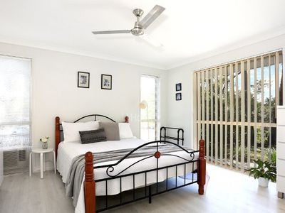 2 White City Drive, Oxenford