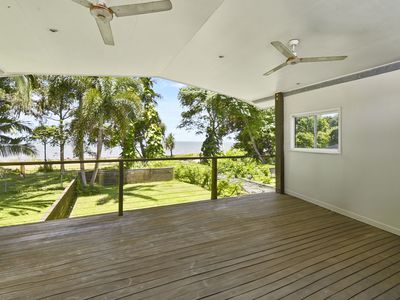 6 Feldt Street, Flying Fish Point
