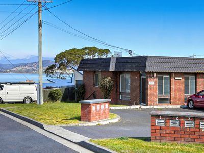 9 / 11 Toongabbie Street, Midway Point