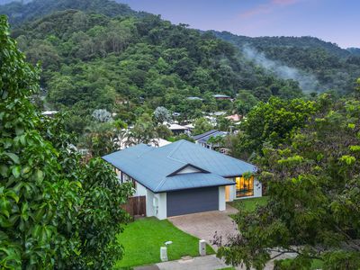 105 Gamburra Drive, Redlynch
