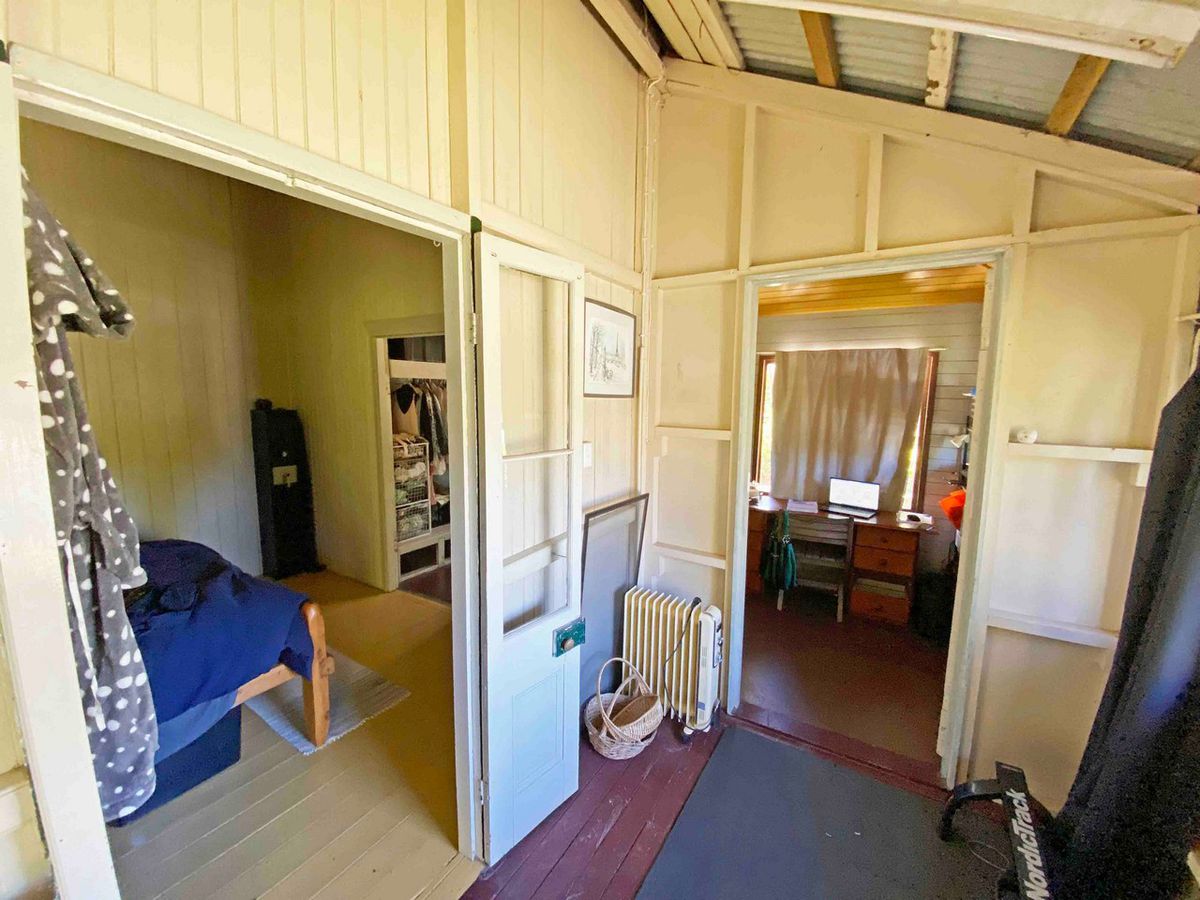 12 Moffat Street East, Herberton