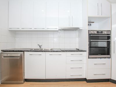 4 Peter Way, South Hedland