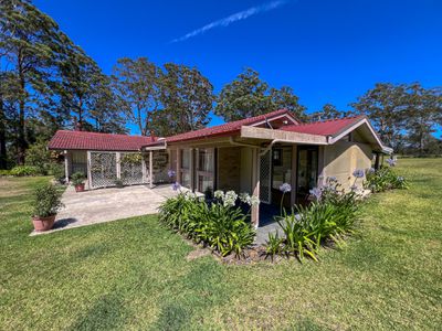 323 Blackhead Road, Hallidays Point