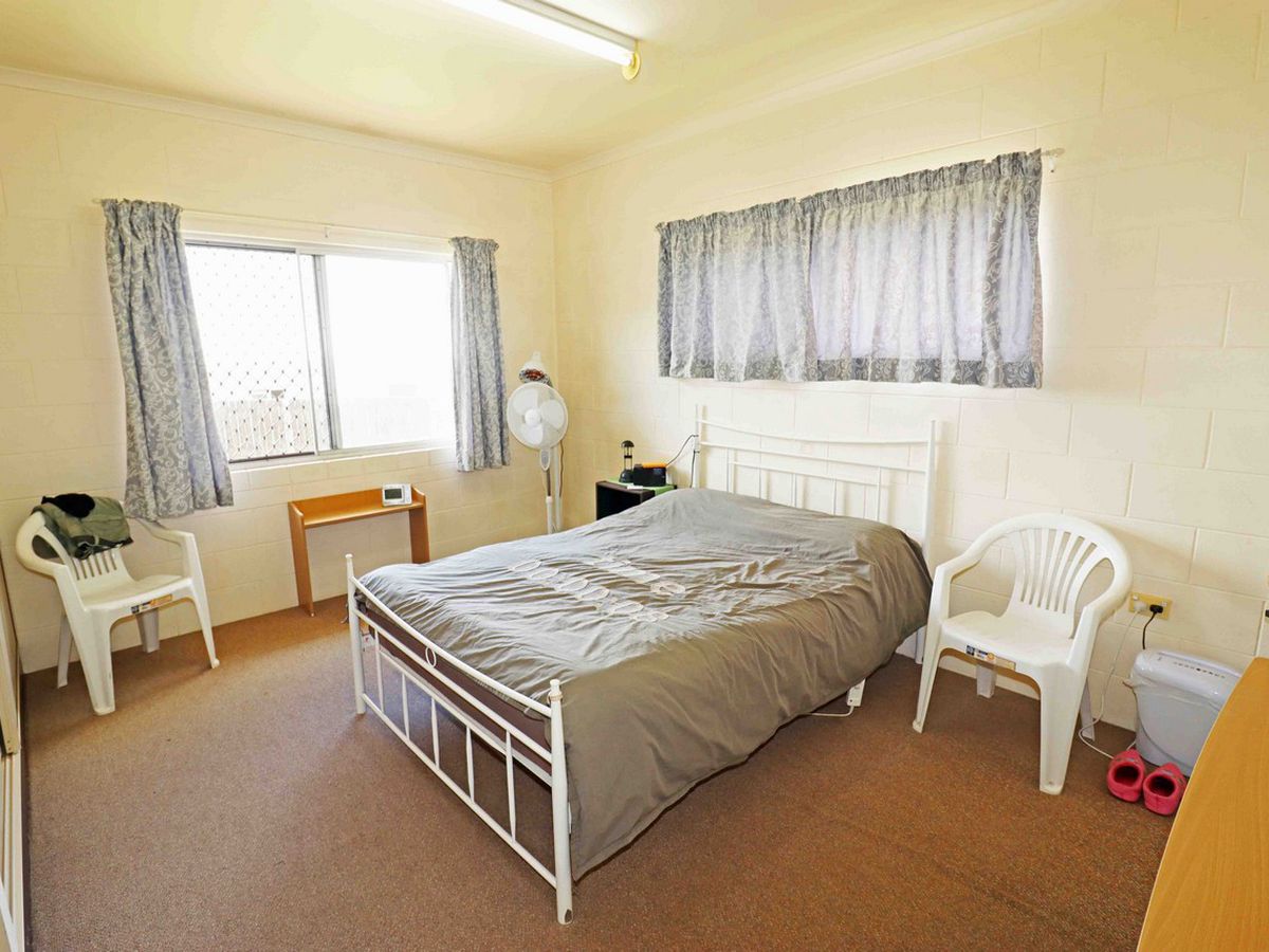17 Turner Avenue, Atherton