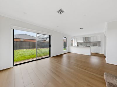 37 Royal Mile Avenue, Berwick