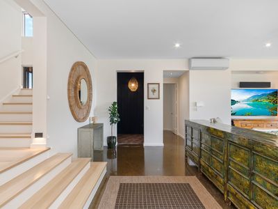 1 Stirling Drive, Castle Hill