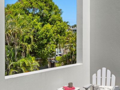 3 / 8 Leo Crescent, Alexandra Headland