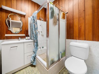 2 Simpson Street, Dundas Valley