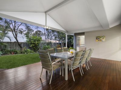 14 Barrington Crescent, Wakerley