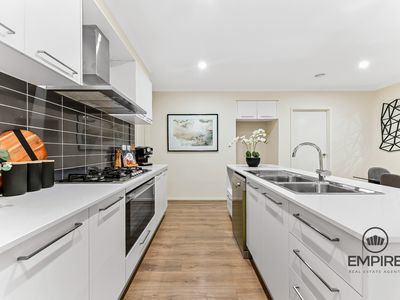 9 Pecan Gr, Clyde North