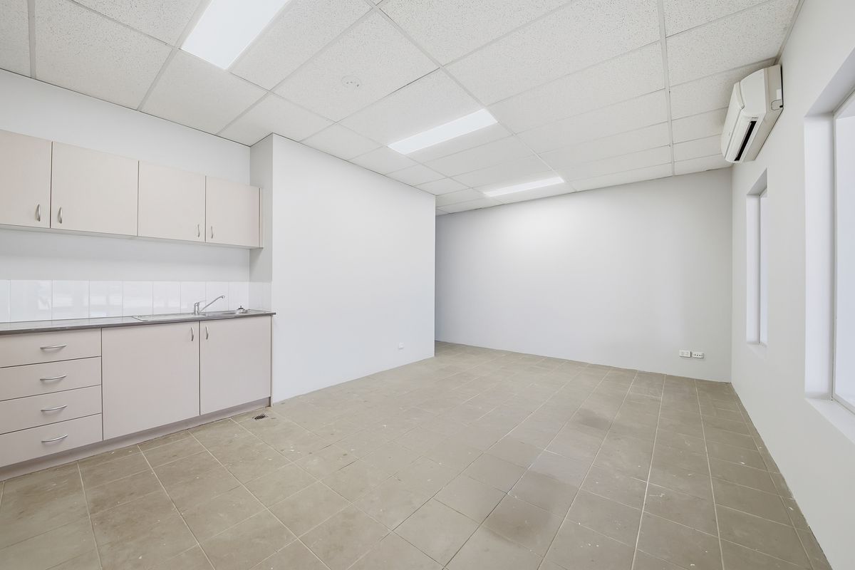 2 / 6 Gallipoli Street, Smeaton Grange