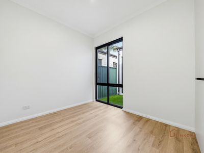 47 GOLF ROAD, Parkwood