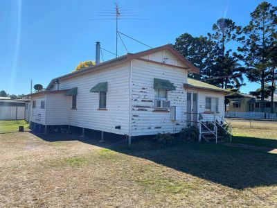 12-14 Earl Street, Kingaroy