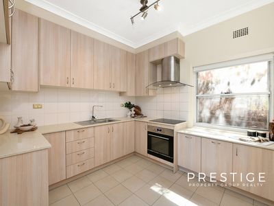 2 / 4 Pitt-Owen Avenue, Arncliffe