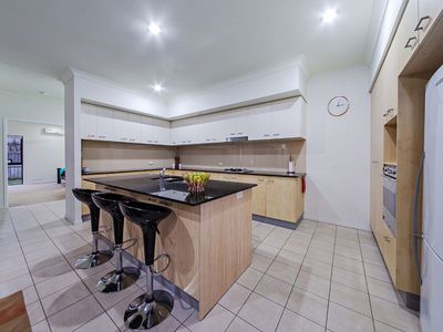 15 Hawksbury Crescent, Wakerley