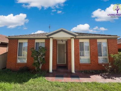 2 / 80-82 Linden Street, Altona Meadows
