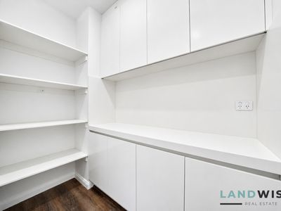 9 Armstrong rise, Maddingley