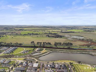 48 Gilfillan Circuit, Thornhill Park