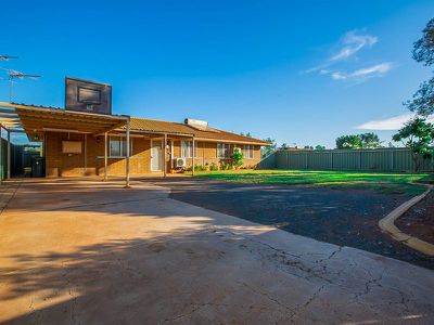 7 Dongara Place, South Hedland