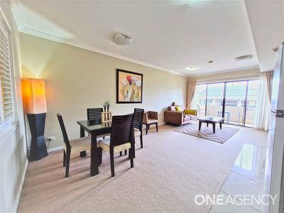 305 / 350 Esplanade, Scarness