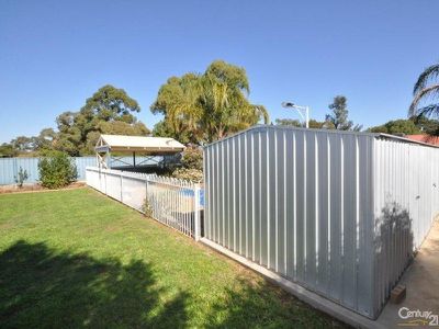 20 Bonner Crescent, Dubbo