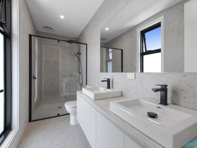 2 / 105 Snell Grove, Oak Park