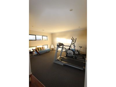 46 Estuary Boulevard, Leopold