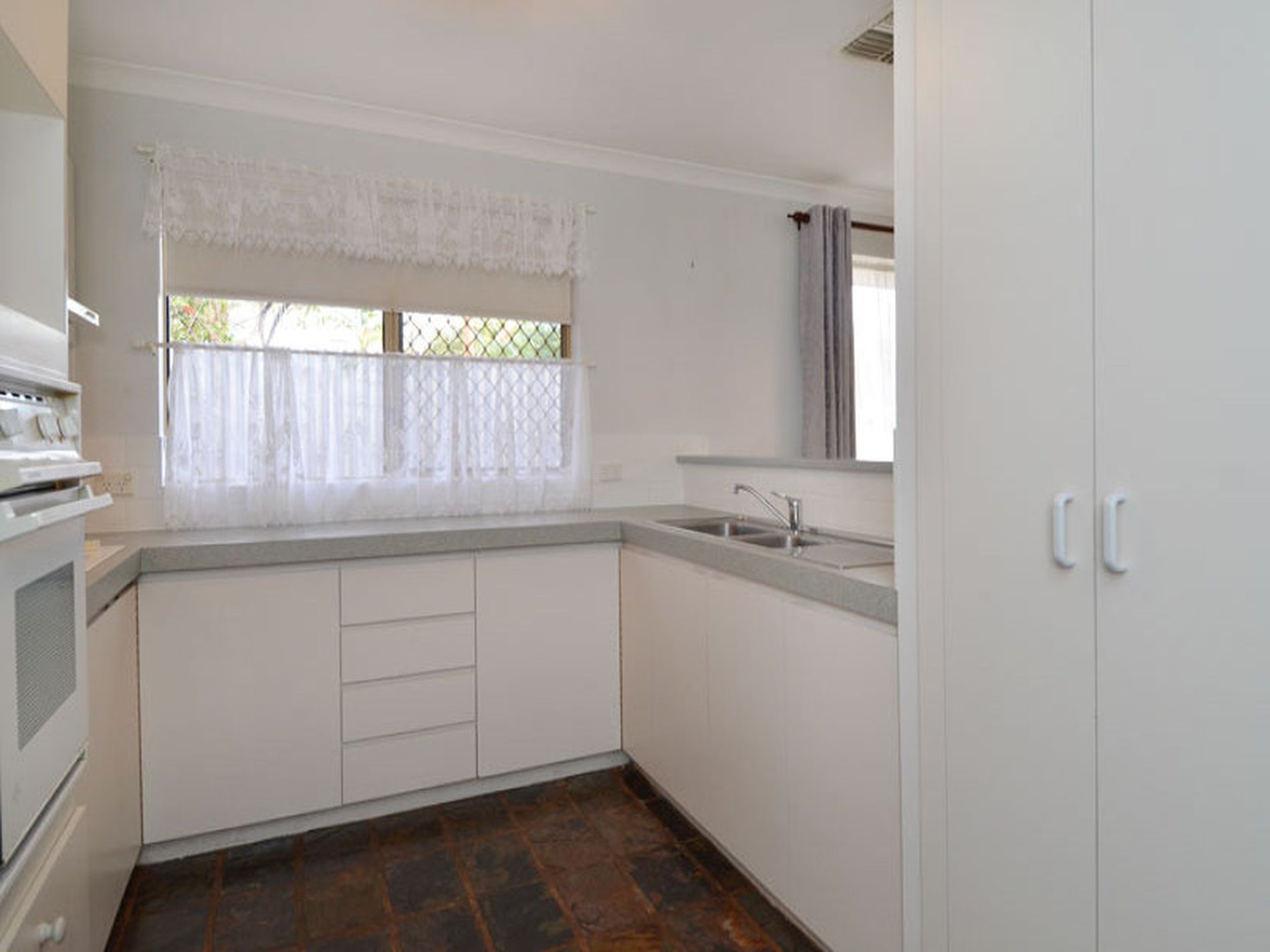 8B Siberia Close, Hannans