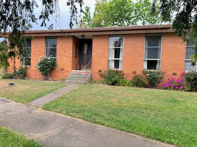 8 Mitchell Avenue, Wangaratta