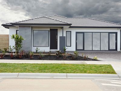 13 Observatory Street, Clyde North