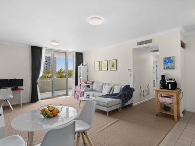 10 / 28 Goodwood Parade, Burswood