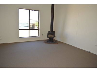 2-4 Breeza Street, Carroll